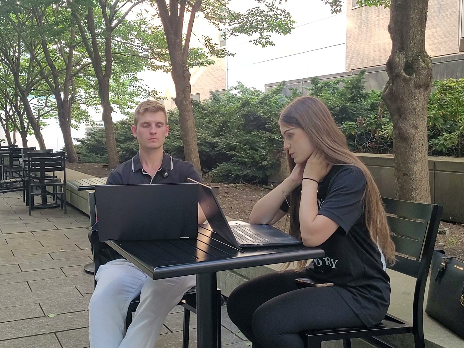 outdoor-laptops