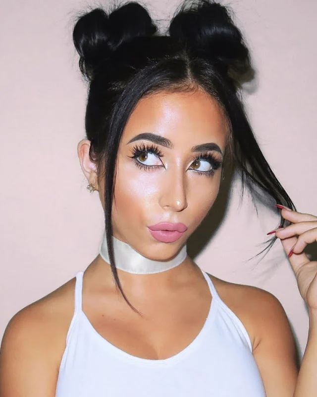Amber Scholl - Fashion